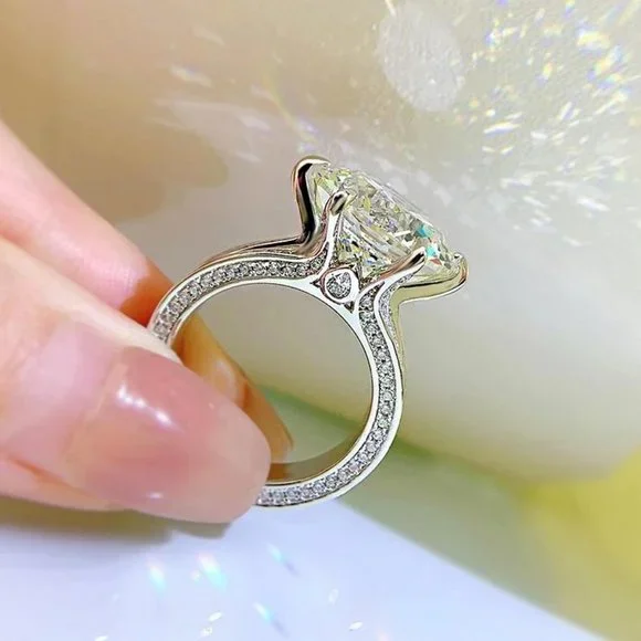 Certified 10ct. t.w. Moissanite Diamond Solitaire Luxury Engagement Ring NEW - Picture 4 of 16